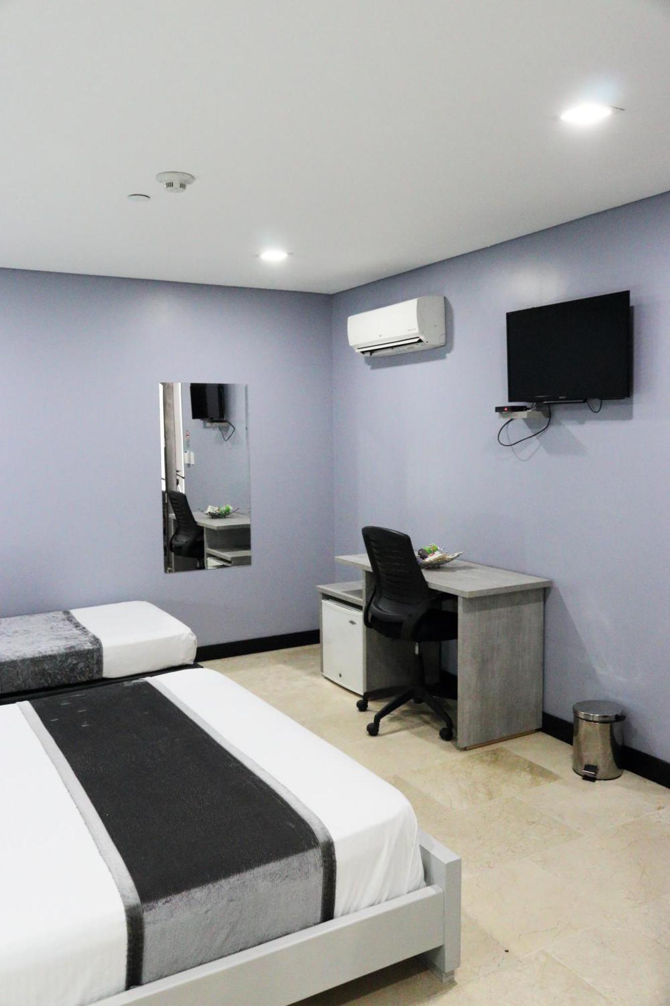 Hotel Lleras Express Medellín Esterno foto
