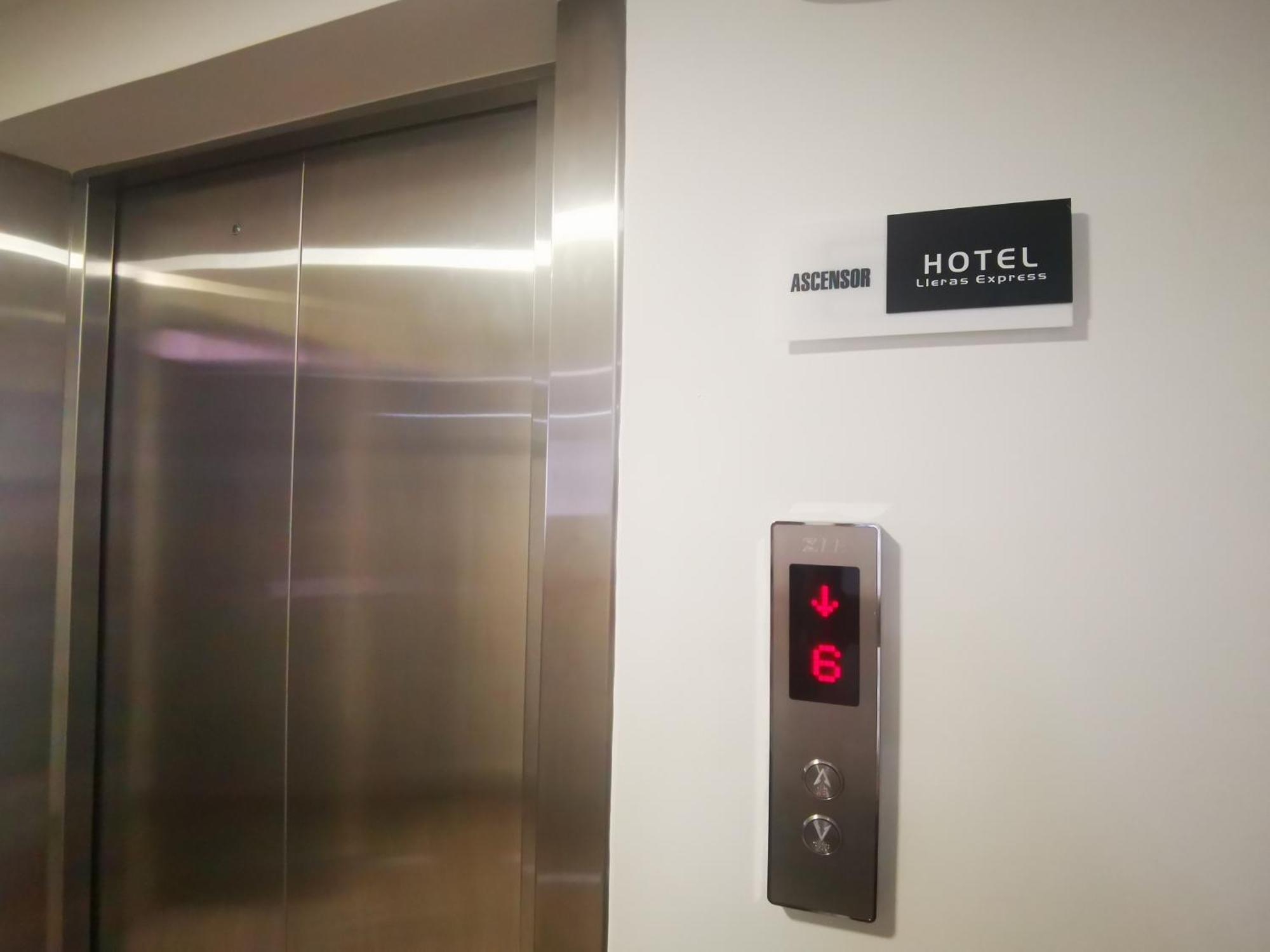 Hotel Lleras Express Medellín Esterno foto