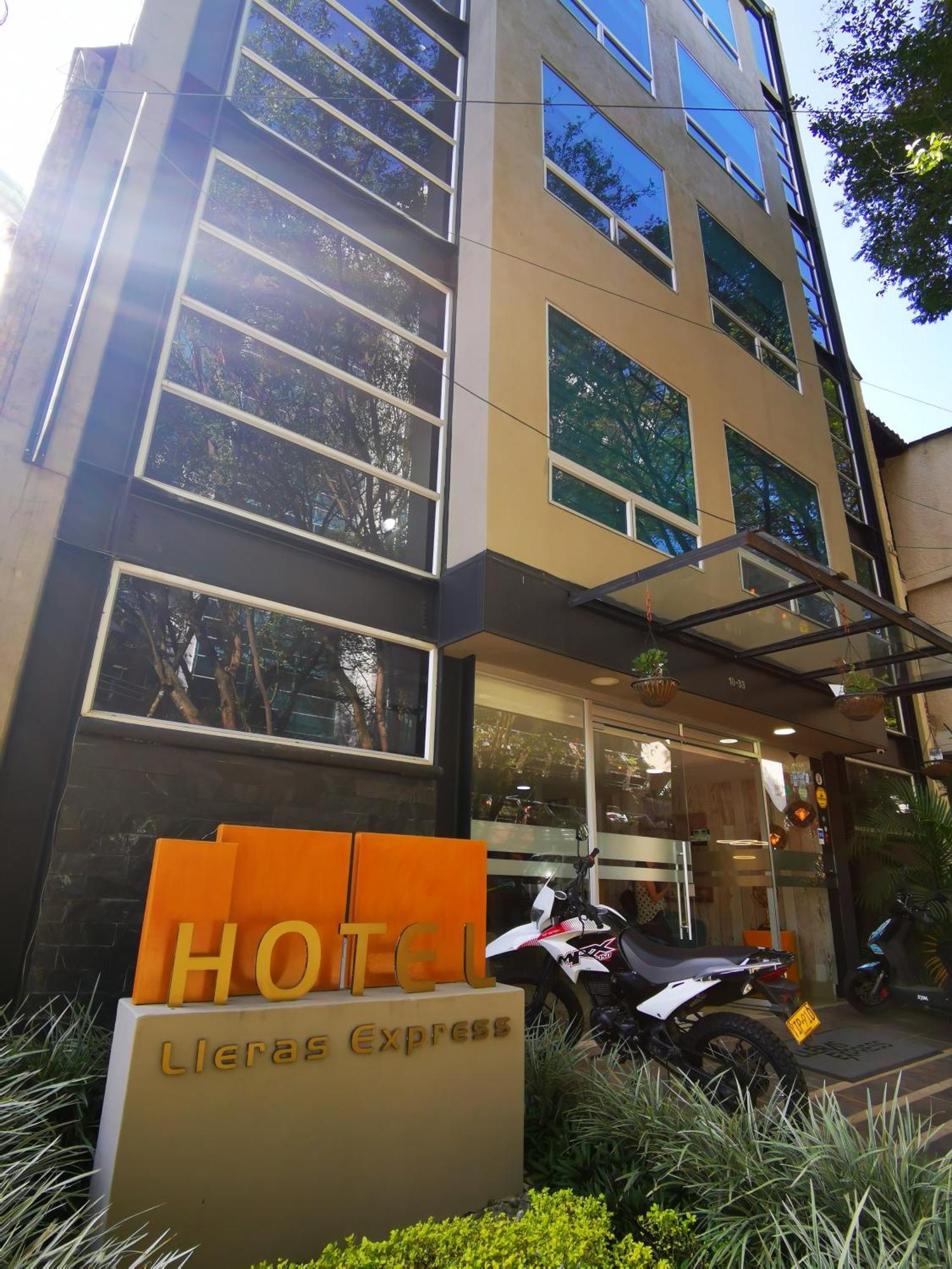 Hotel Lleras Express Medellín Esterno foto