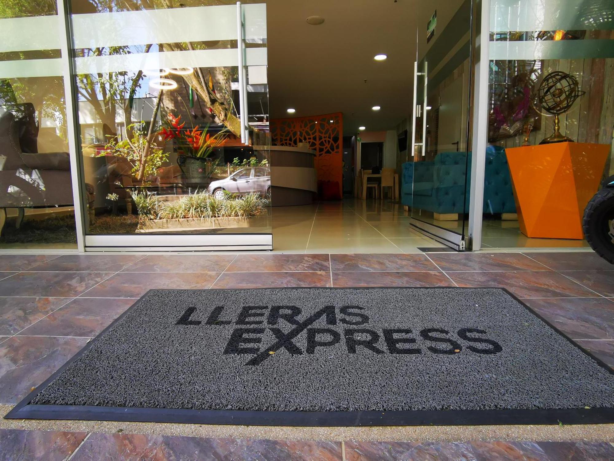 Hotel Lleras Express Medellín Esterno foto