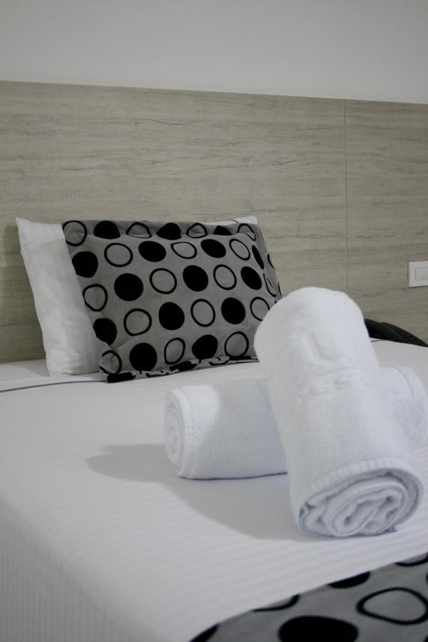 Hotel Lleras Express Medellín Esterno foto